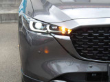 アダプティブLEDヘッドライト カメラや車速センサーと連動して、ハイ、ロー、ワイドローのLEDライトを常に最適な配光に自動制御する優れものです。便利なオートライト機能付きです★☆★☆★
