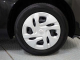 純正ホイールカバー付スチールホイール 185/65R15
