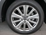 マツダ純正225/45R19インチアルミホイール付きで見た目もグッドデザイン!