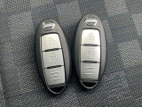 インテリジェントキーです。キーを取り出す事なく、車両のボタン操作だけてドアロック操作やエンジン始動等が可能です。