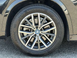 左前フロント 225/55R18