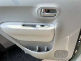 ☆お車についた傷やヘコミ、事故の修理もハヤシにお任せください。自社鈑金工場で修理ができますの安心です☆
