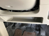 延長保証につきましてはお求めいただく車両によって保証料が異なりますので、当店スタッフまでお気軽にお問い合わせくださいませ。