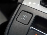全車整備代金を車両本体価格に含んでおります。法定点検整備または定期点検を実施し、点検記録簿を発行致します。