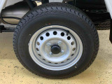 仕上がったお車はすべて自社輸送でスピーディに店舗まで配送いたします。気になるお車は店舗から店舗まで移動もできますのでお気軽にお問い合わせください。