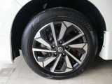 純正16インチのアルミホイールも装備!タイヤサイズは195/60R16です。【※購入されたら納車前に新品ベルギー製ミネルバタイヤへ交換します。】