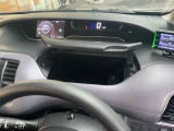運転席前にUSBポートあります。