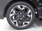 アルミホイールは安心のホンダ純正!車のデザインにもマッチしています。