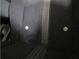 ◆ISOFIX◆シートベルトいらずでチャイルドシートと固定金具を連結するだけでガッチリ固定できます。
