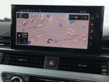 ●アウディ・マルチメディア・インターフェイスは、ナビゲーションやオーディオ機能だけでなく、車両の様々な設定が行える最先端のインターフェイスユニットです。