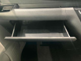 薄型のティッシュBOXなどが収納出来ます。小物入れとしても使えるので便利です。