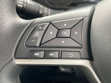 ステアリングスイッチも付いておりますので、運転中でも音量の変更など可能です。