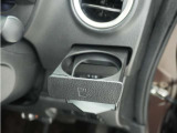 ◆ドリンクホルダー◆手の届きやすい場所にドリンクホルダーがあり、とても便利です。