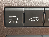 【パワーバックドア】スマートキーや運転席のボタンを押すだけでリアゲートが自動で開閉します!荷物を持っている時や、高い位置にあるバックドアを閉める際に便利な機能です♪