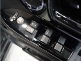 ◆パワーウィンドウスイッチ◆運転席から全席の窓の開閉操作を行うことが出来いつでも換気ができます!