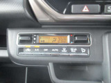 オートエアコンですので、車内を快適な空間に出来ます♪