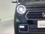 LEDヘッドライトです。蛍光灯のような明るさが特徴で広い範囲を明るく照らしてくれます。光量が大きいので暗い場所での視認性が上がります。また寿命が長く、消費電力も少ないので経済的です。