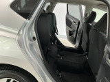 リアシート座面を持ち上げると、背の高い荷物を積むのに便利なトールモードに変身します!多彩なシートアレンジで使い勝手良好!