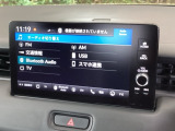ナビ機能だけでなく、フルセグ、Bluetoothなどのオーディオ機能がついています!