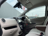 広々とした視界を体感できます。運転が楽しくなりますね。