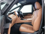 パワーシート搭載。微妙な調整が手軽にでき、ピッタリのポジションで運転することが可能です。