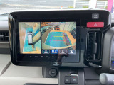 【360&deg;ビューモニター】駐車が苦手な方も、これがあれば安心です!狭い駐車場や花壇などがあって心配な駐車シーンでも、死角がなく安全が確保できます♪