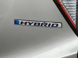 品質へのこだわり!フロアマットやシートなど車内をキレイに清掃し、ニオイや汚れなどを徹底的にクリーニングしてもらっております。室内はピカピカです☆
