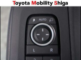 駐車時に便利なスマ-トキ-連動オ-ト格納式ドアミラーを装備しています。施錠すると自動的にドアミラーを格納する便利な機能です!