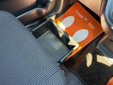 軽自動車の後部座席も足元スペース広々としていてシートの座り心地も良く快適にくつろげます♪