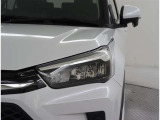 【LEDヘッドライト】装着車です! 夜間の暗い道でも、白く明るく前方を照らしてくれるので、安心して運転が出来そうですね♪