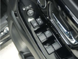 ◆パワーウィンドウスイッチ◆運転席から全席の窓の開閉操作を行うことが出来いつでも換気ができます!