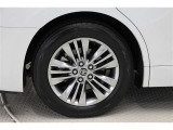 タイヤサイズ(225/60R18)です。