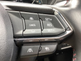 MRCC(マツダレーダークルーズコントロール)は先行車との車間を維持しながら追従走行を行い、長距離でのドライバー負担を軽減させてくれます