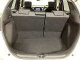 開口部が広くて低いから、重い荷物もスムーズに。毎日の暮らしに寄り添う使い心地を形にしました。荷物を載せるたび、その便利さを実感していただけるはずです。