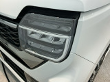 ヘッドライトで、個性も光る 、長く乗っていたい車です。