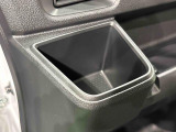 助手席にもドリンクホルダーが付いています