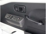 操作性が良い、運転席ドアスイッチ!