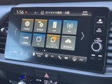 多彩な機能が搭載されたナビ・オーディオ。スマートフォン連携やエンタメ機能も充実し、ドライブの移動時間をより快適に演出します。