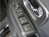 ◆パワーウィンドウスイッチ◆運転席から全席の窓の開閉操作を行うことが出来いつでも換気ができます!