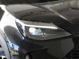 1灯の光源でロービームとハイビームの切り替えが行えるBi-Beam(バイ-ビーム)LEDを採用しています。