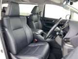 見通しのよいすっきりとした視界で、誰でも運転しやすいです。運転のしやすさは疲れにくさにも繋がりますよ♪