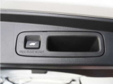 ◆パワーテールゲート◆キーや運転席のボタン、ハンズフリー機能など多彩なアクセスで自動開閉できます。
