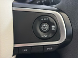 【全車速追従機能付き〈アダプティブ・クルーズ・コントロール〉】アクセルペダルを踏まずに設定した車速を保つクルーズコントロールに、前走車を検知する機能を追加。車速と車間を適切に制御します。