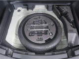 スペアタイヤ付属ですので万が一の時も安心です。