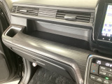 当店での販売車両は、車検整備はもちろん、車検残ありの車両でも点検整備をしっかり終わらせてからお客様へ引き渡し致しますので、安心してご購入いただけます♪