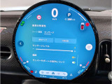 MINIのメーターパネルは円をコンセプトにデザインされております。おしゃれで愛嬌のあるMINI独自のデザインに惹かれる方は数多くいらっしゃいます。