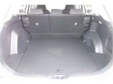 開口部の広いラゲージスペースは、ゴルフバックなどの荷物もラクラク積み込めます。