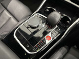 I-driveコントローラーでモニター部分を操作します。直感的に使用することが可能です。