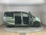 豊富に在庫を取り揃えています!軽自動車からミニバン、セダン、SUV、話題のハイブリッド車など続々入荷しております!