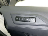 シートメモリー機能装備付きです。シートの位置をそれぞれ記憶しておく事ができるので、ご家族や、複数の方で車を乗られるオーナー様には、便利な機能です。
